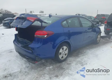 2018 Kia Forte Lx z USA, uszkodzony, nr VIN 3KPFK4A77JE272853